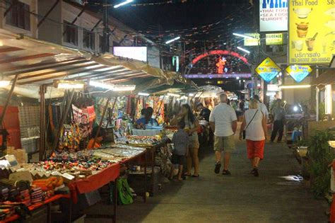 Lamai Night Plaza in Koh Samui - Lamai Night Market and Walking Street ...