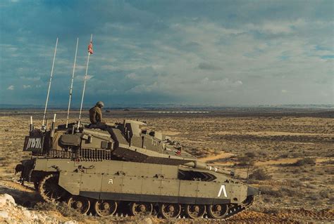 New Israeli-made Merkava Mk4 Barak tank used in guerrilla warfare - WAR ...