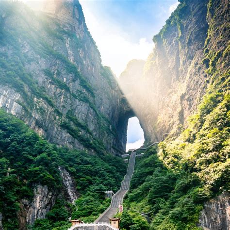 Here’s How To Visit the Stairway To Heaven on Tianmen Mountain