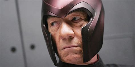 Sir Ian McKellen Questions How We've Been Saying 'Magneto' | CBR