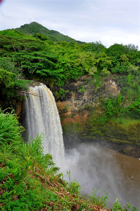 Wailua Falls Near Lihue, Kauai Hawaii