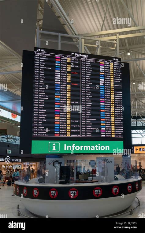 Rome airport terminal 1 hi-res stock photography and images - Alamy