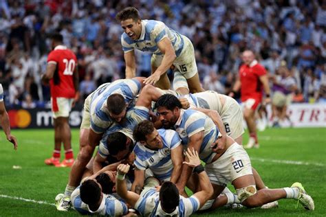 Sanchez delivers dagger as Argentina defeat Wales in opening quarter-final