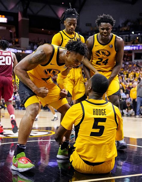 Mizzou basketball staged a comeback to beat Arkansas in a thriller ...