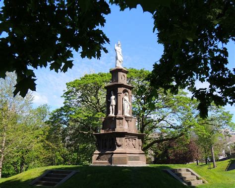 Canadian Volunteers War Memorial / Fenian Monument .... To… | Flickr