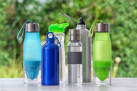 Reusable Water Bottles Save An Unbelievable Amount Of Plastic