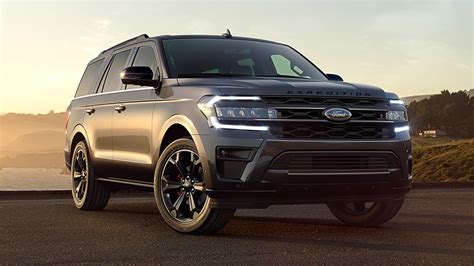 2023 Ford Expedition Photos and Videos - MotorTrend