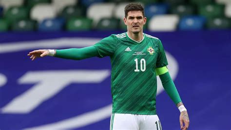 Kyle Lafferty dropped from Northern Ireland over alleged 'sectarian' remark