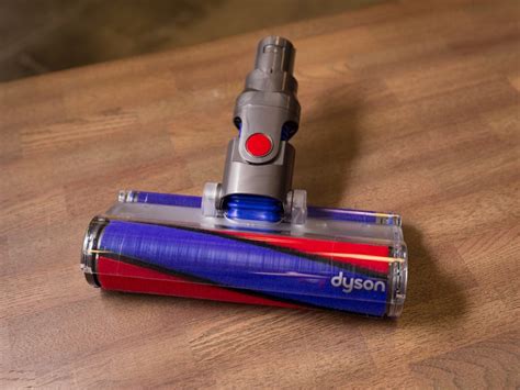 Dyson v6 Absolute review: Dyson's high-priced stick vac only has one ...