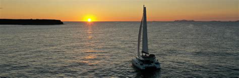 Santorini Catamaran Sunset Cruise - Santorini sailing tours