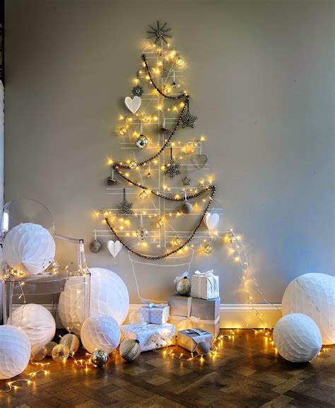 35 Best Christmas Wall Decor Ideas and Designs for 2021