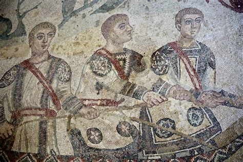 Villa romana del Casale, Piazza Armerina, Sicilia, I mosaici del IV secolo. | Roman art, Roman ...