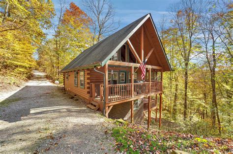 Chickadee Cabin - Hocking Hills Premier Cabins located in Hocking Hills, Ohio