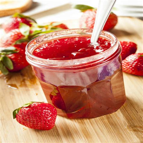 Strawberry Jelly Recipe: How to Make Strawberry Jelly