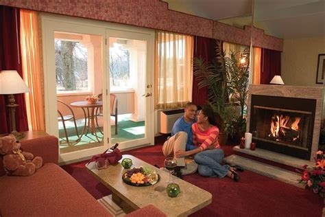 Paradise Stream Resort, Mount Pocono - Compare Deals