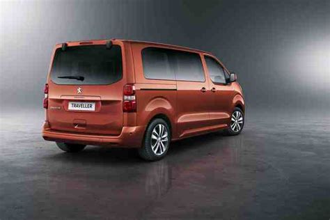 Peugeot Traveller Photos and Specs. Photo: Peugeot Traveller exterior ...