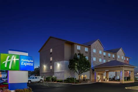 HOLIDAY INN EXPRESS COLUMBUS - OHIO EXPO CENTER, AN IHG HOTEL - Updated 2021 Prices & Reviews ...