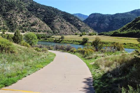 gjhikes.com: Glenwood Canyon Bike Trail