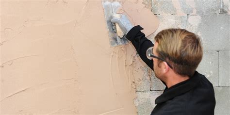 How to properly apply Gypsum Plaster on walls? - Happho