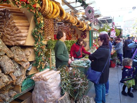 Mercats of Magic: Barcelona's Christmas Markets - Barcelona Experience