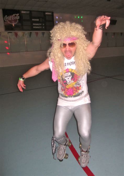 80s Roller Skating party..... This is what I want for my 31st Bday.