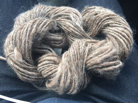 Trying new things: Hand spinning yarn | Mandy Bee