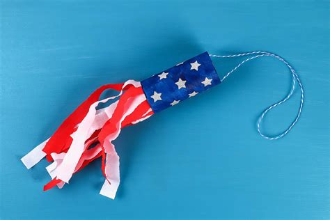 DIY Patriotic Windsock Craft for Kids: A Fun Way to Fly the Stars ...