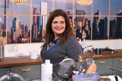 Is Alex Guarnaschelli still engaged? Chopped judge's love life explored