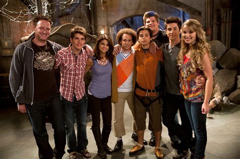 "Wizards of Waverly Place" Creator Would Love to Make 'a High-Budget, Harry Potter-Esque ...