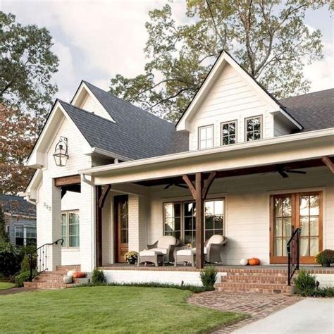 Cute Farmhouse Exterior Design Ideas That Inspire You 17 – TRENDECORS