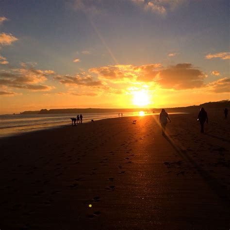 Sunset at South Beach, Tenby, Pembrokeshire | Sunset, Pembrokeshire, South beach