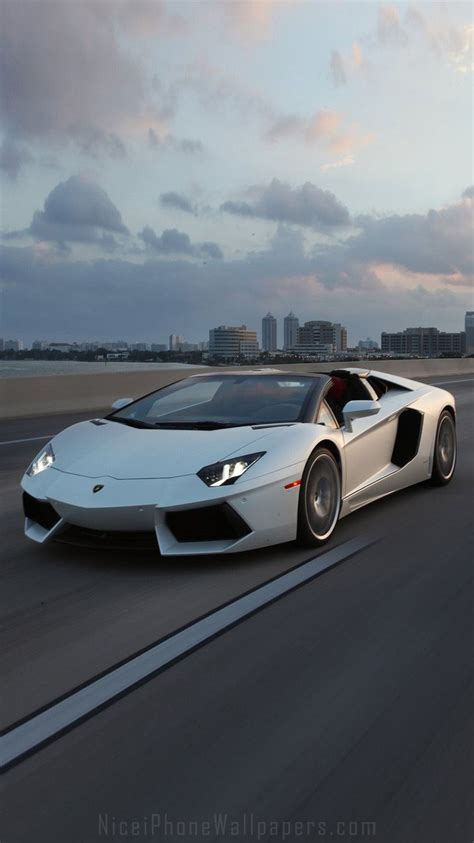 Lamborghini aventador back view Wallpapers Download | MobCup