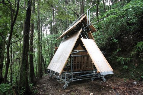 Movable Shinto Shrine / Kikuma Watanaeb + D Environmental Design System Laboratory | ArchDaily