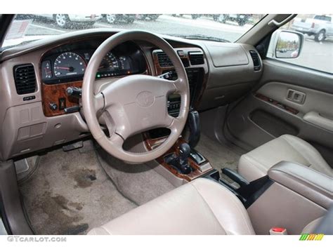 Oak Interior 1999 Toyota 4Runner Limited 4x4 Photo #39952607 | GTCarLot.com