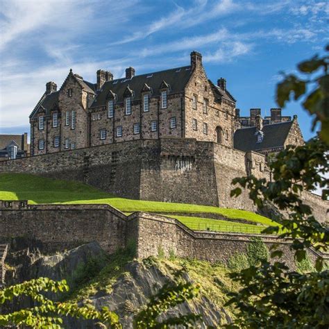 Edinburgh Castle Scotland, Visit Edinburgh, Castles In Scotland, Scottish Castles, Castle Tower ...