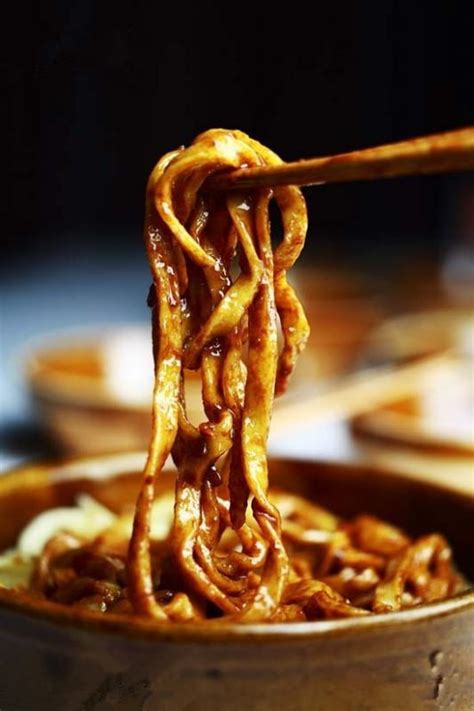 Easy Tour China: 8 Famous Noodles to Try in China