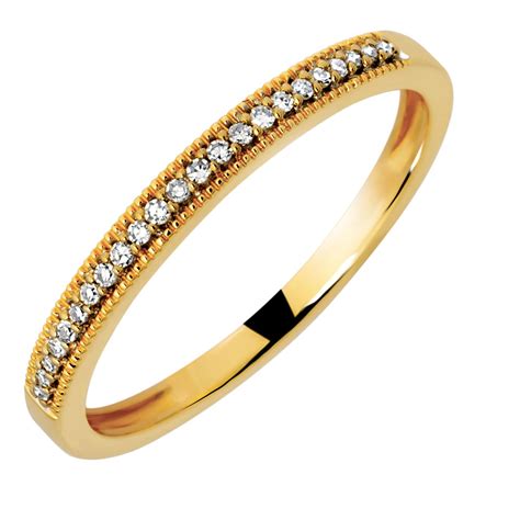 Wedding Band with Diamonds in 10ct Yellow Gold