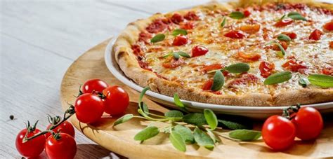 Top 10 pizzas in Athens | protothemanews.com