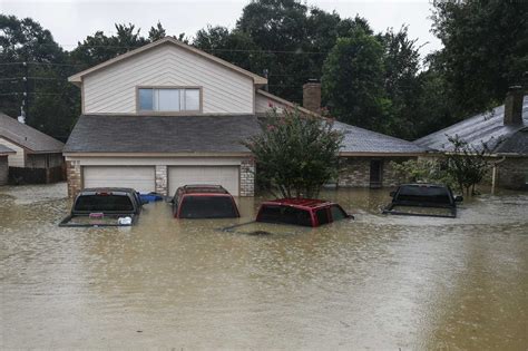 Houston-area leaders seek ways to stem investor buyouts of flooded homes