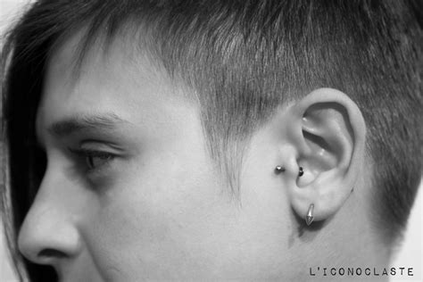 piercing tragus 3 | Piercing Croydon | Timebomb Piercing & Tattoos