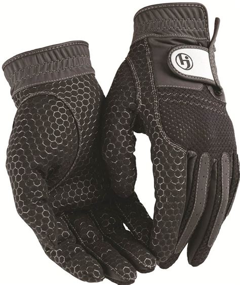 Best Golf Gloves Reviews | Peak Striker