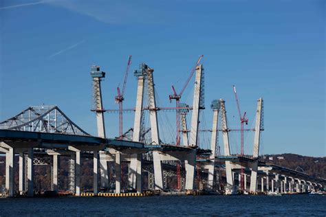 VIDEO: Time-lapse captures construction of towers at on-schedule Tappan Zee Bridge