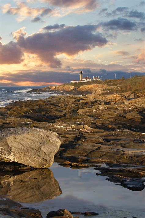 Beavertail Lighthouse Photograph by Richard Trahan | Fine Art America