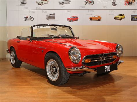 Honda S800 Roadster High Resolution Image (1 of 6)