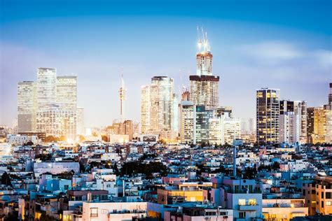 Tel Aviv Skyline : File Tel Aviv Skyline Night 2 Jpg Wikimedia Commons / Huge collection ...