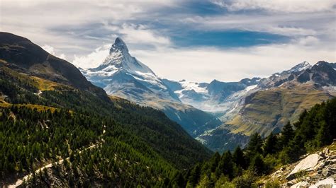 The Best Amateur Hiking Trails In Switzerland - Traveler Dreams