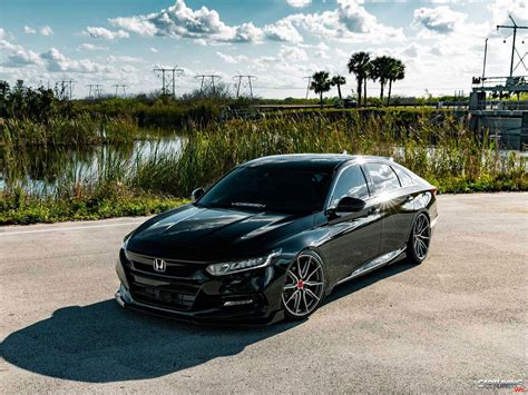 Tuning Honda Accord 2019, front