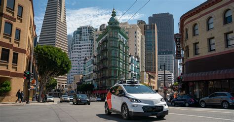 Waymo, Cruise robotaxis approved for San Francisco expansion | Automotive News