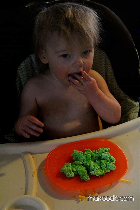 St. Patrick's Day Green Breakfast Food - Makoodle