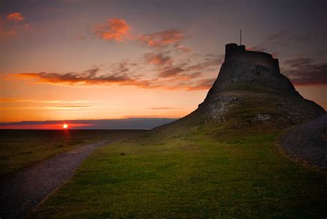 Lindisfarne Sunrise | Lindisfarne Castle Sunrise, Holy Islan… | Flickr